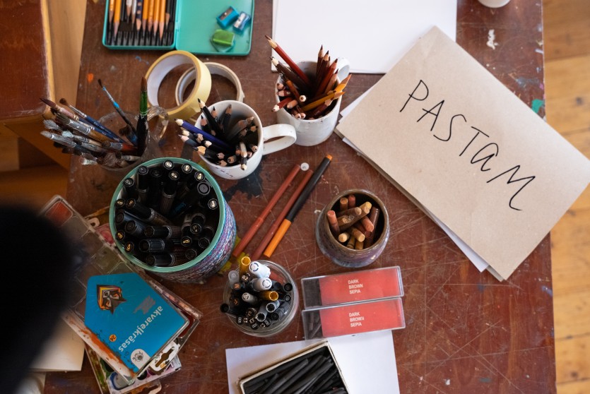 Kuldīga-23 Top pirmais "Latvijas Pasta" individuālā dizaina pakomāts reģionos – Kuldīgā