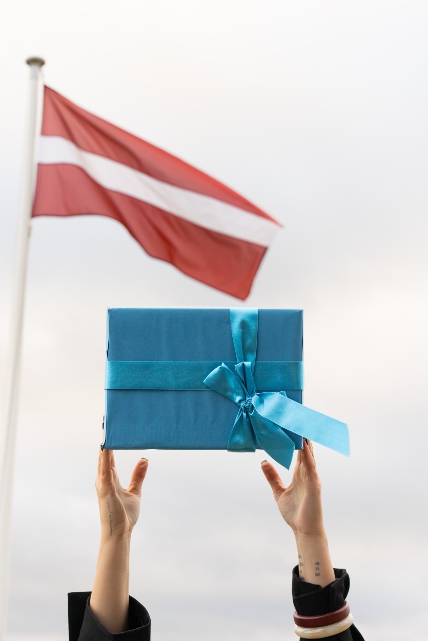 Pasta darba laiks svētkos