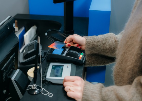 Kartes maksājums pie termināļa